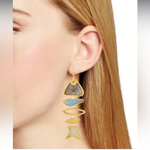 NWT! Tory Burch Gold Geometric Fish Drop Swarovski Pearls Dangle Earrings - Picture 3 of 5